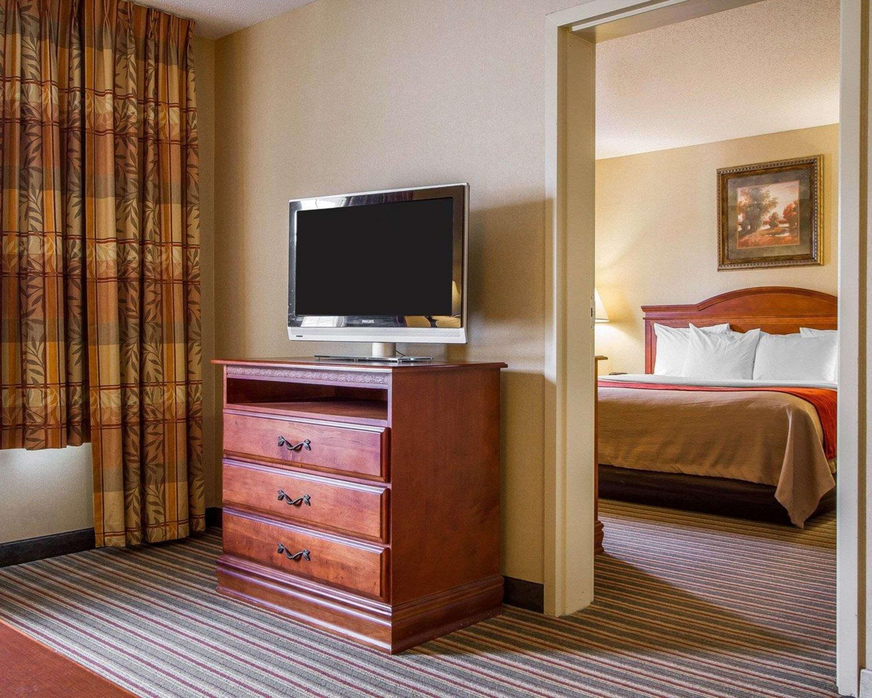 Comfort Inn & Suites Wilton Buitenkant foto