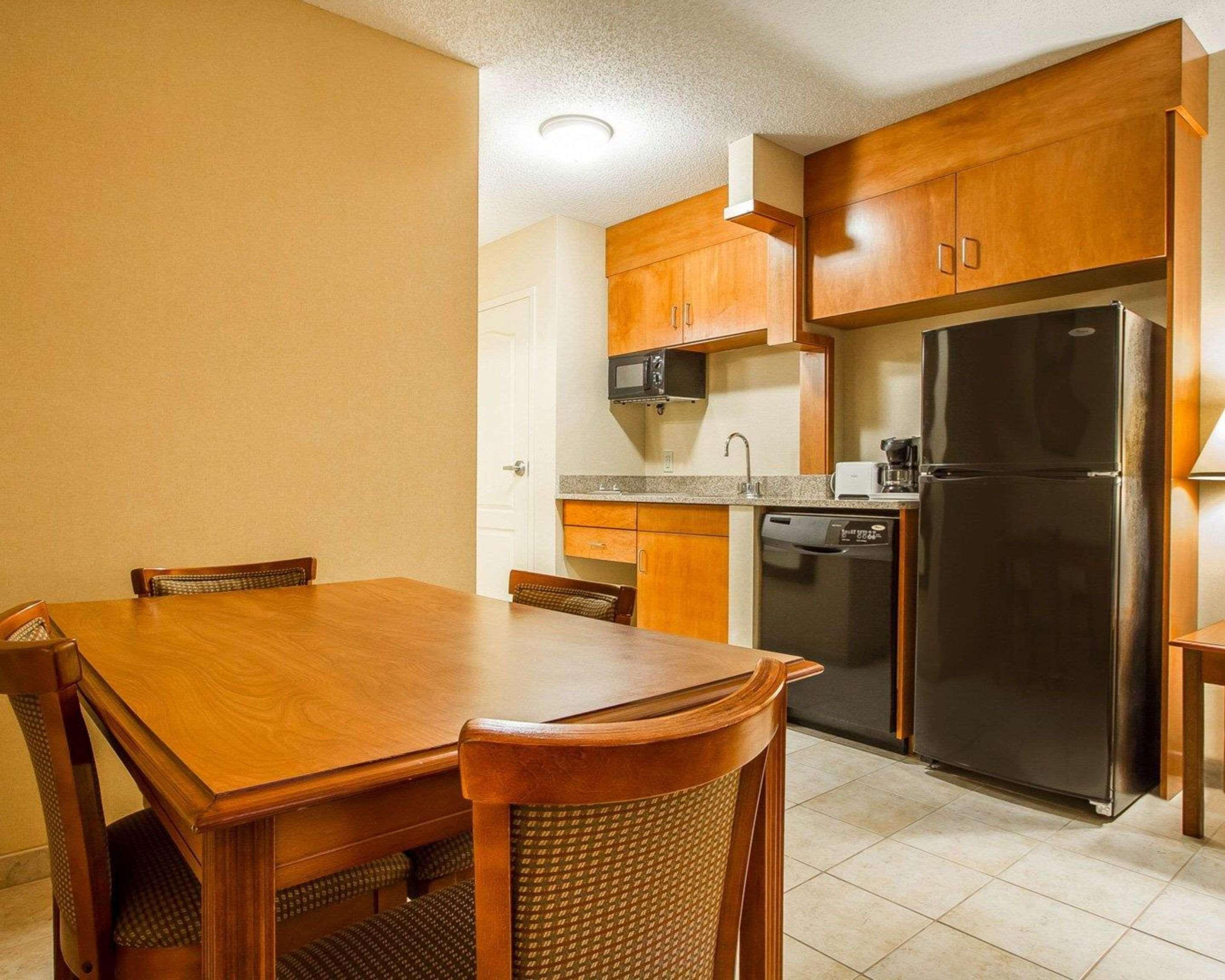 Comfort Inn & Suites Wilton Buitenkant foto