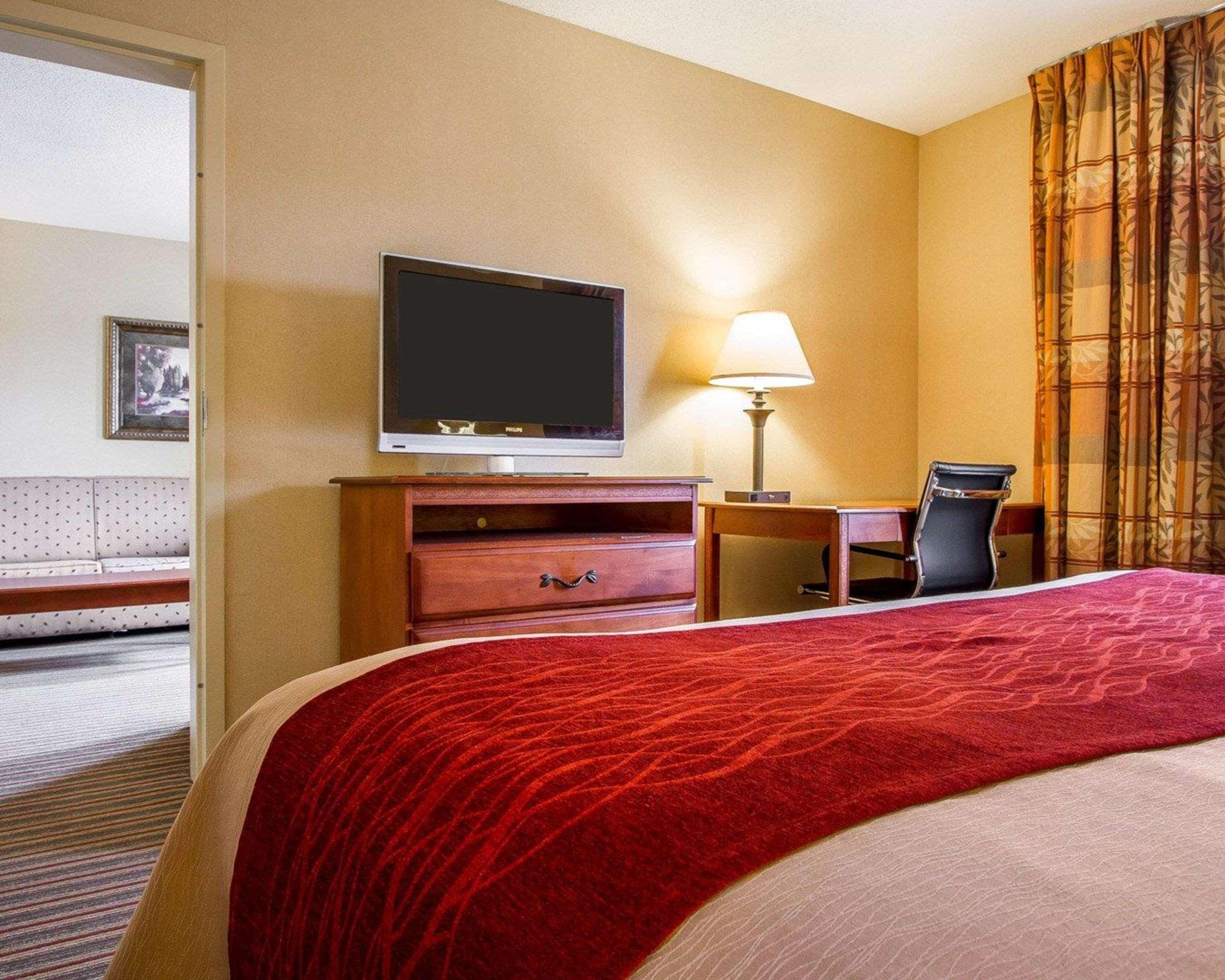 Comfort Inn & Suites Wilton Buitenkant foto