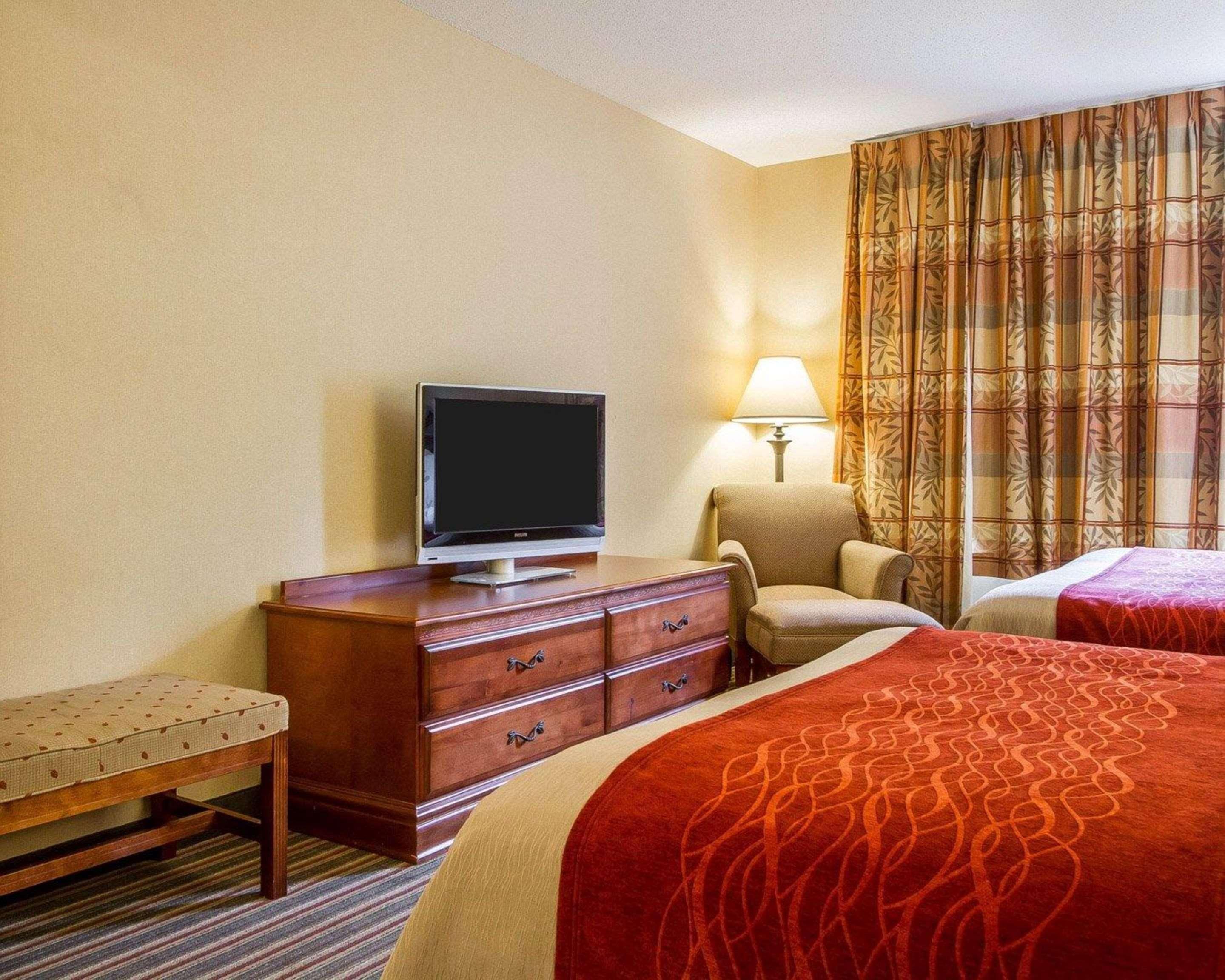 Comfort Inn & Suites Wilton Buitenkant foto