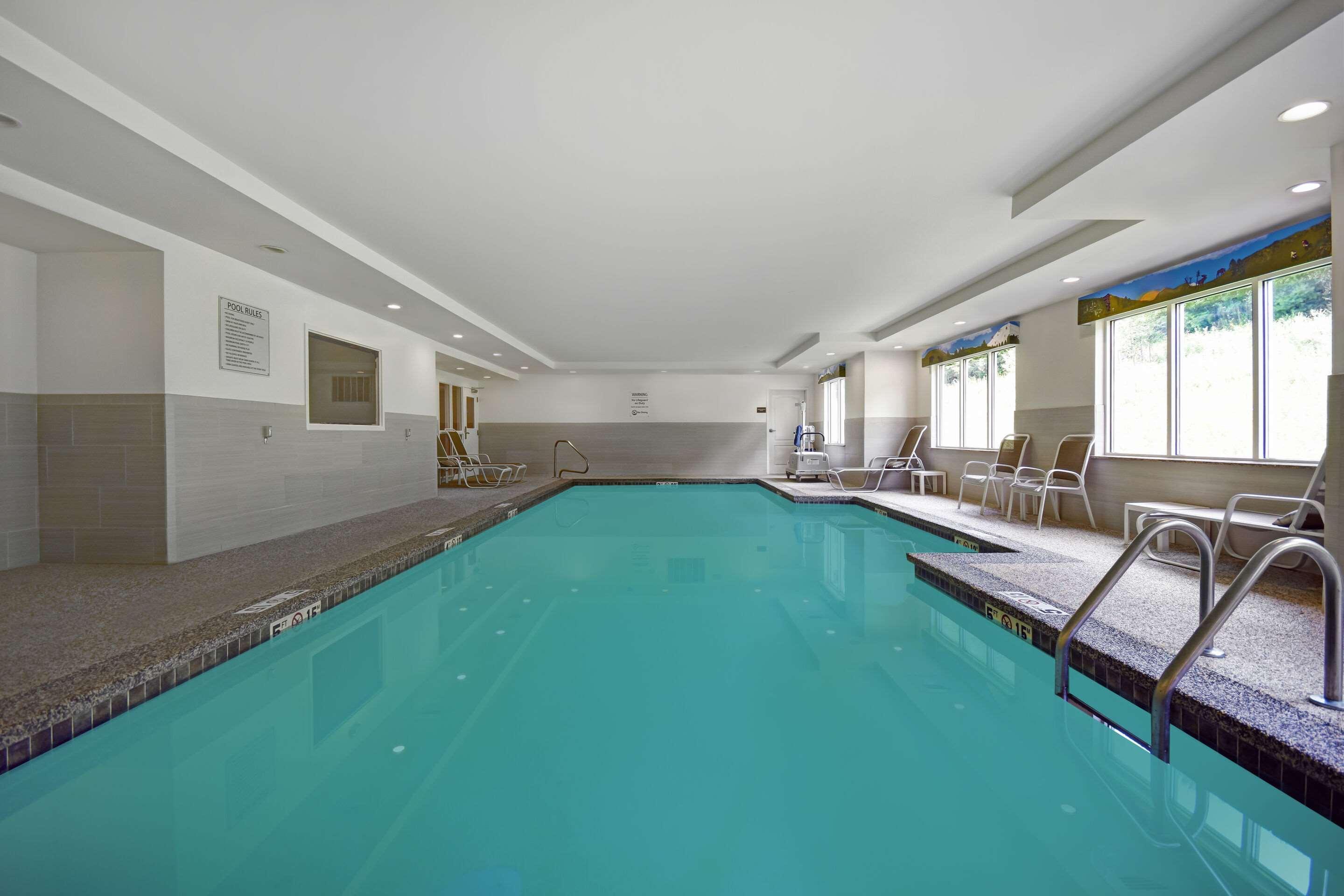 Comfort Inn & Suites Wilton Buitenkant foto