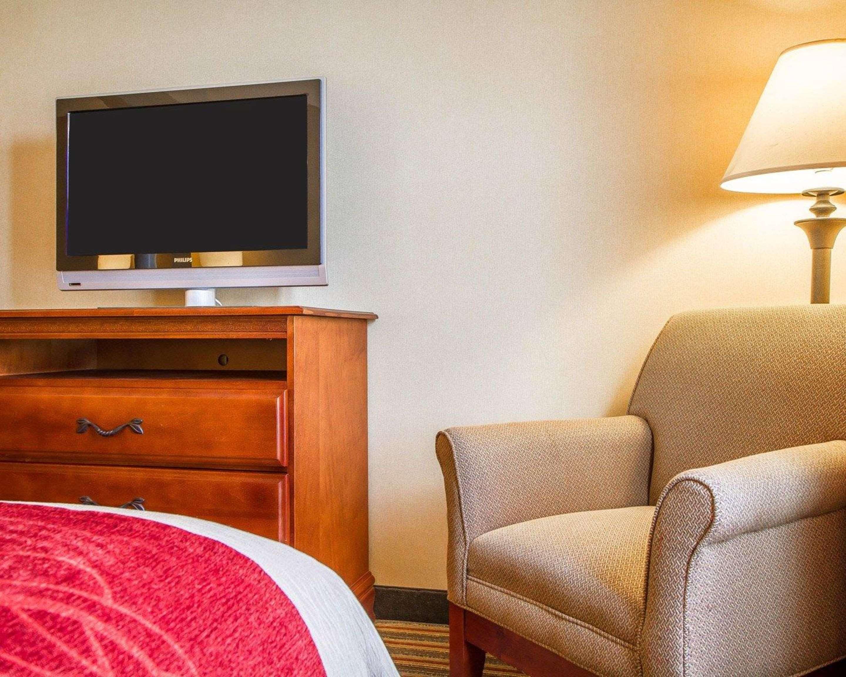 Comfort Inn & Suites Wilton Buitenkant foto