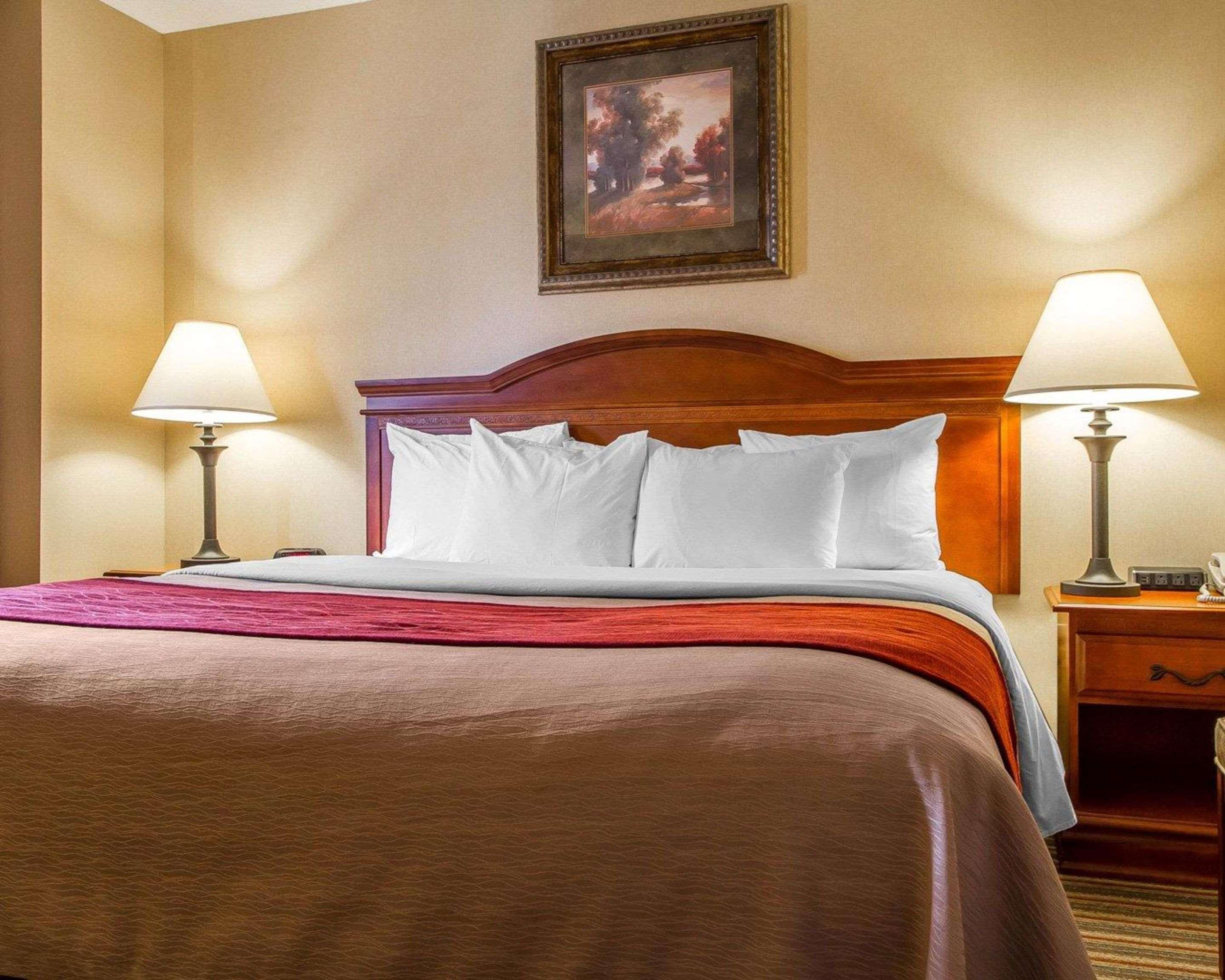 Comfort Inn & Suites Wilton Buitenkant foto