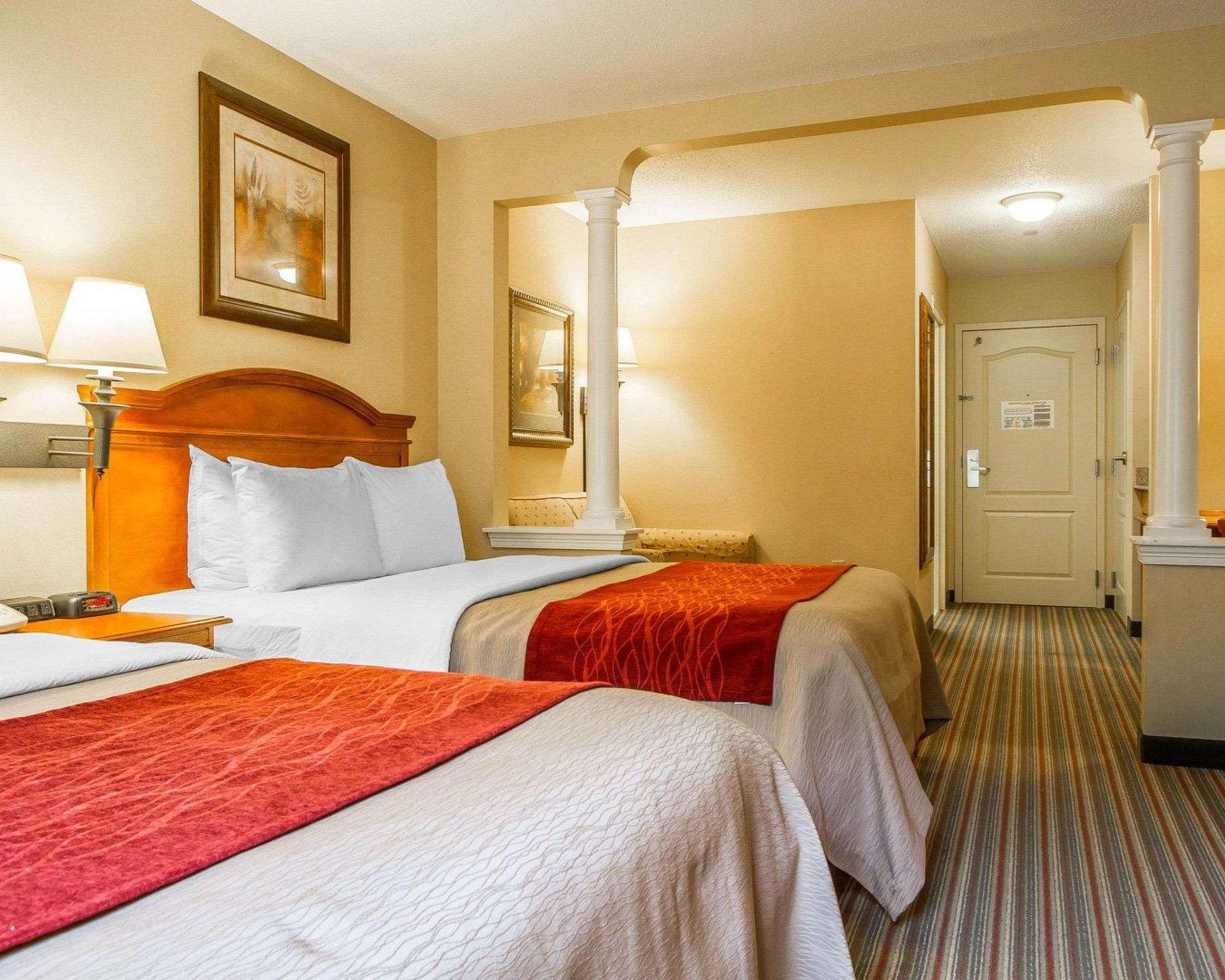 Comfort Inn & Suites Wilton Buitenkant foto