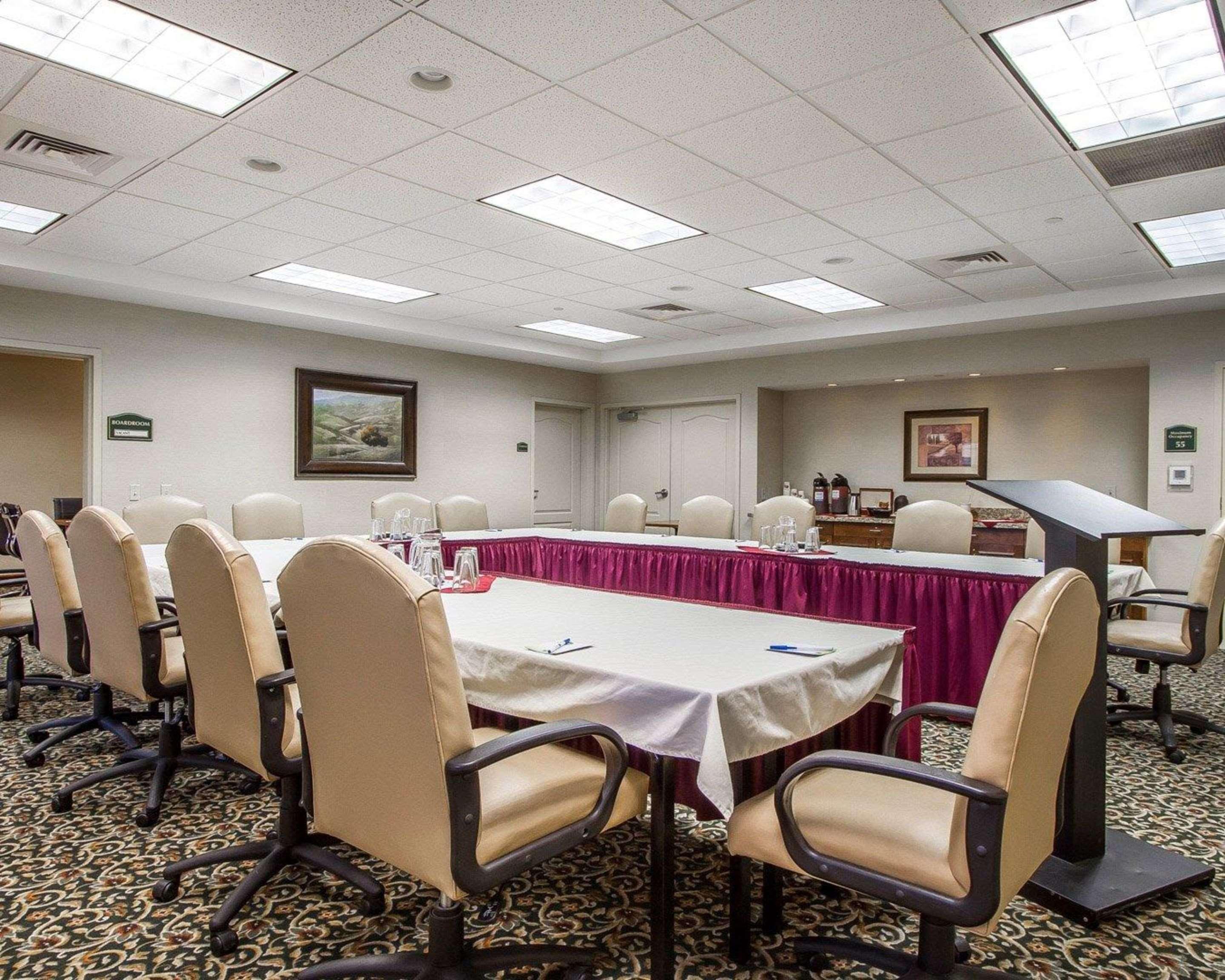 Comfort Inn & Suites Wilton Buitenkant foto