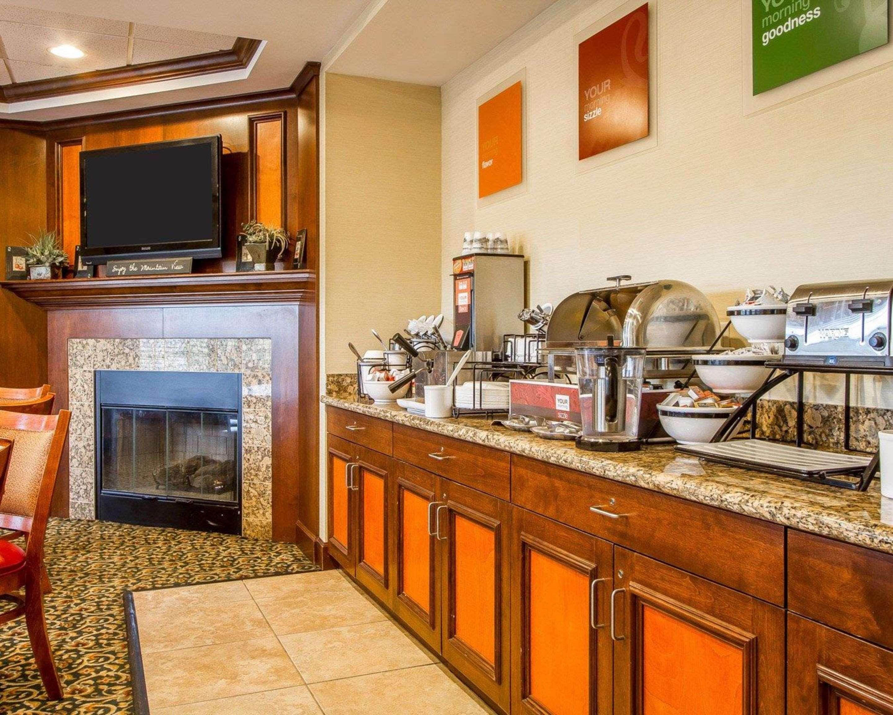 Comfort Inn & Suites Wilton Buitenkant foto