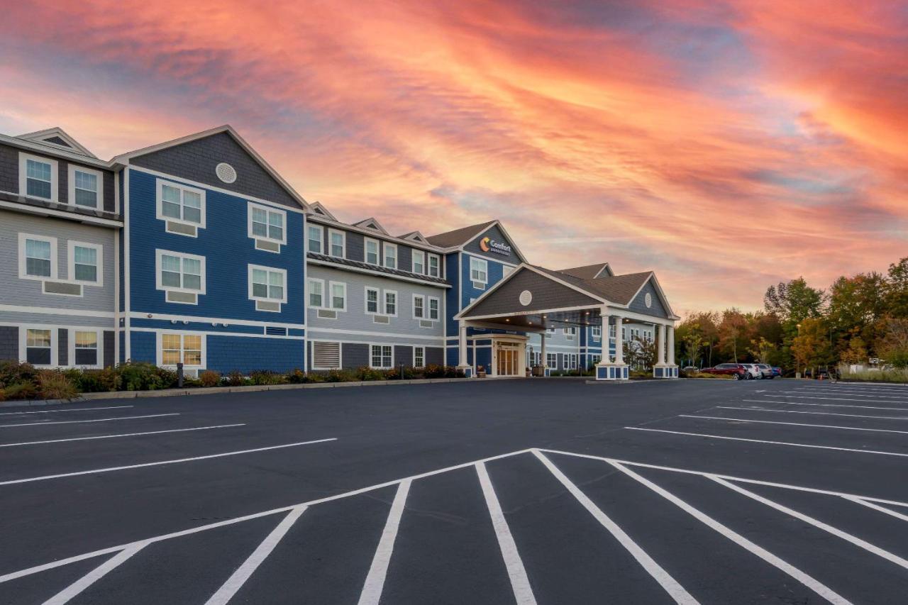 Comfort Inn & Suites Wilton Buitenkant foto